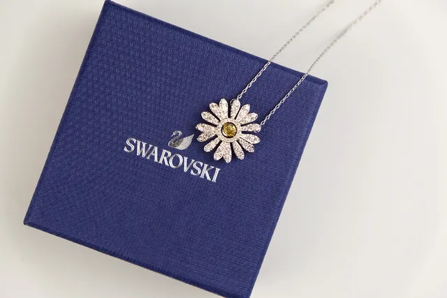 Swarovski Silver Yellow Daisy-Shaped Pendant Pave-Set Crystals Necklace 5