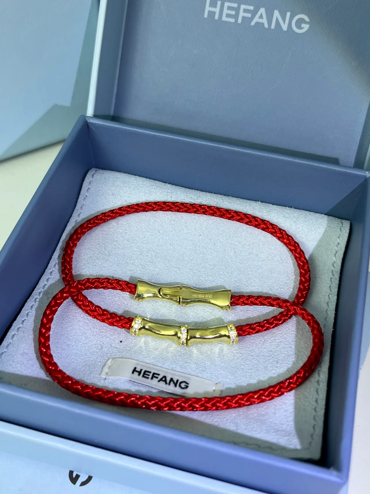 Tiffany & Co. Bamboo Pavé أساور حبل ذهبي وأحمر 3