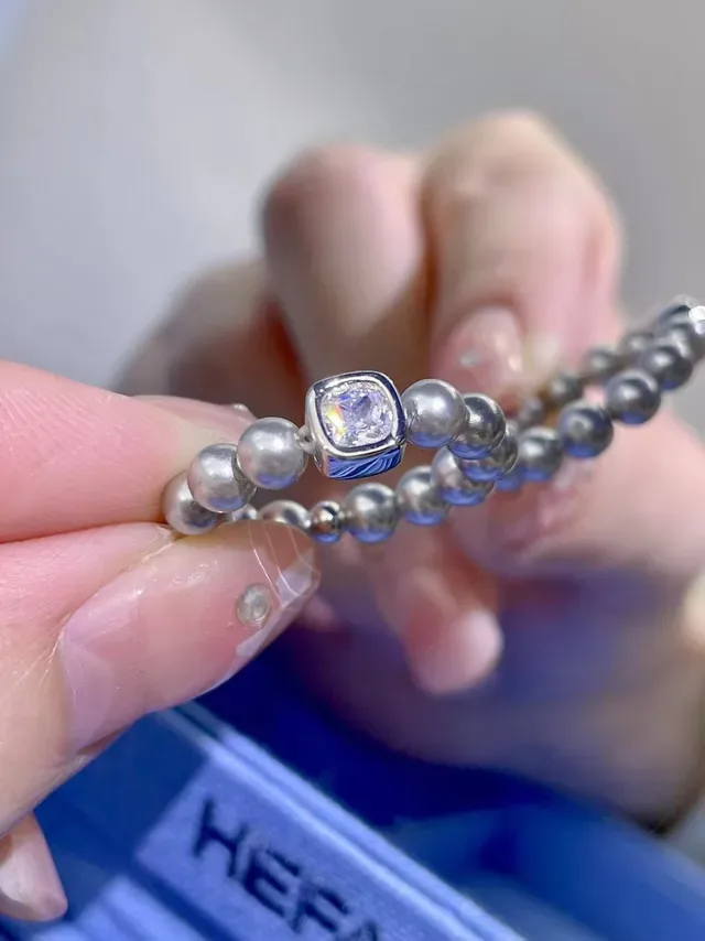 Tiffany & Co. Bague en perle grise et pierre à coupe coussin 5