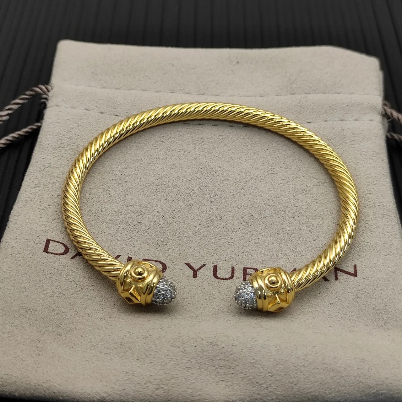 Tiffany & Co. HardWear Pulseira de Diamantes Pavé com Corda Trançada 7