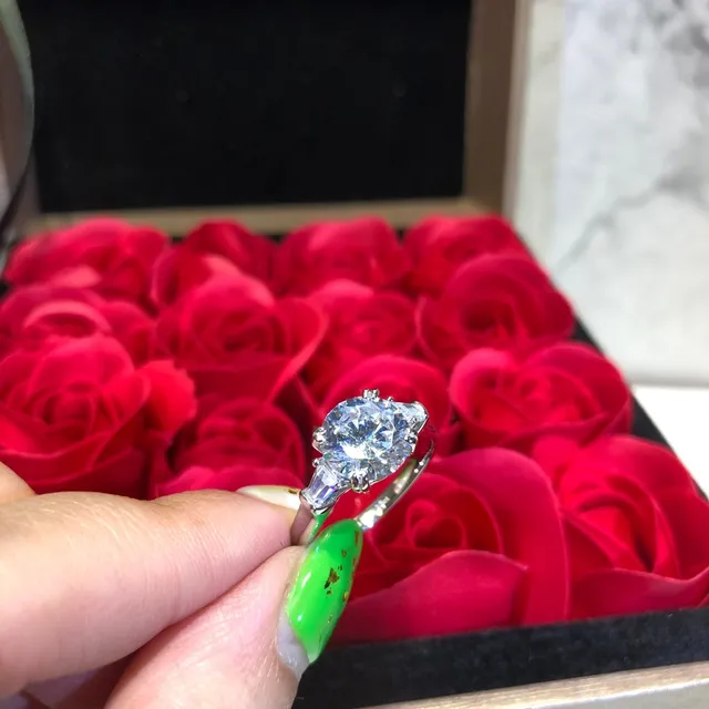 Tiffany & Co. Bague diamant Novo-Style avec diamants ronds brillants et baguettes 7