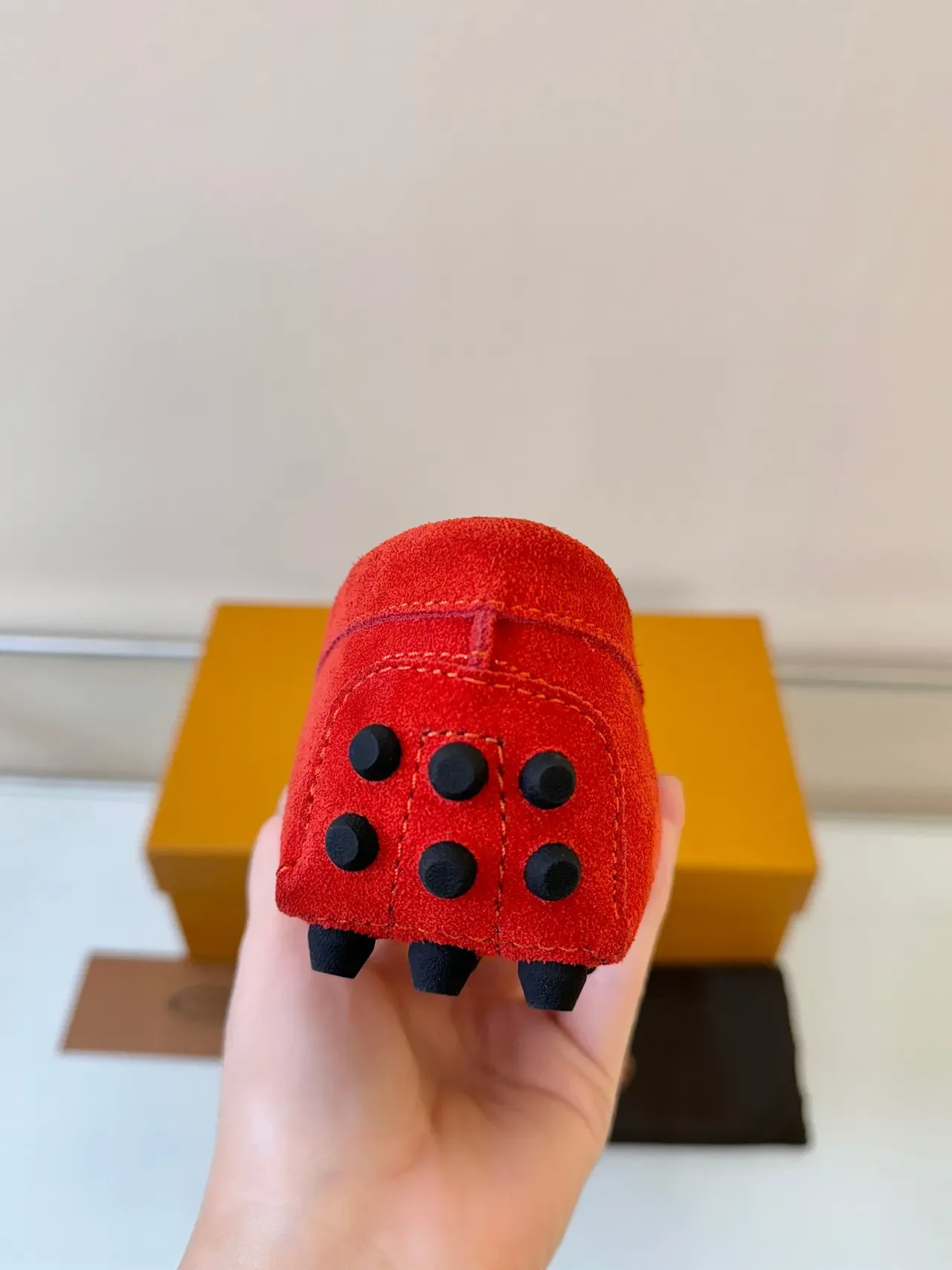 حذاء Tod's Gommino H-Bit أحمر من السويد 4