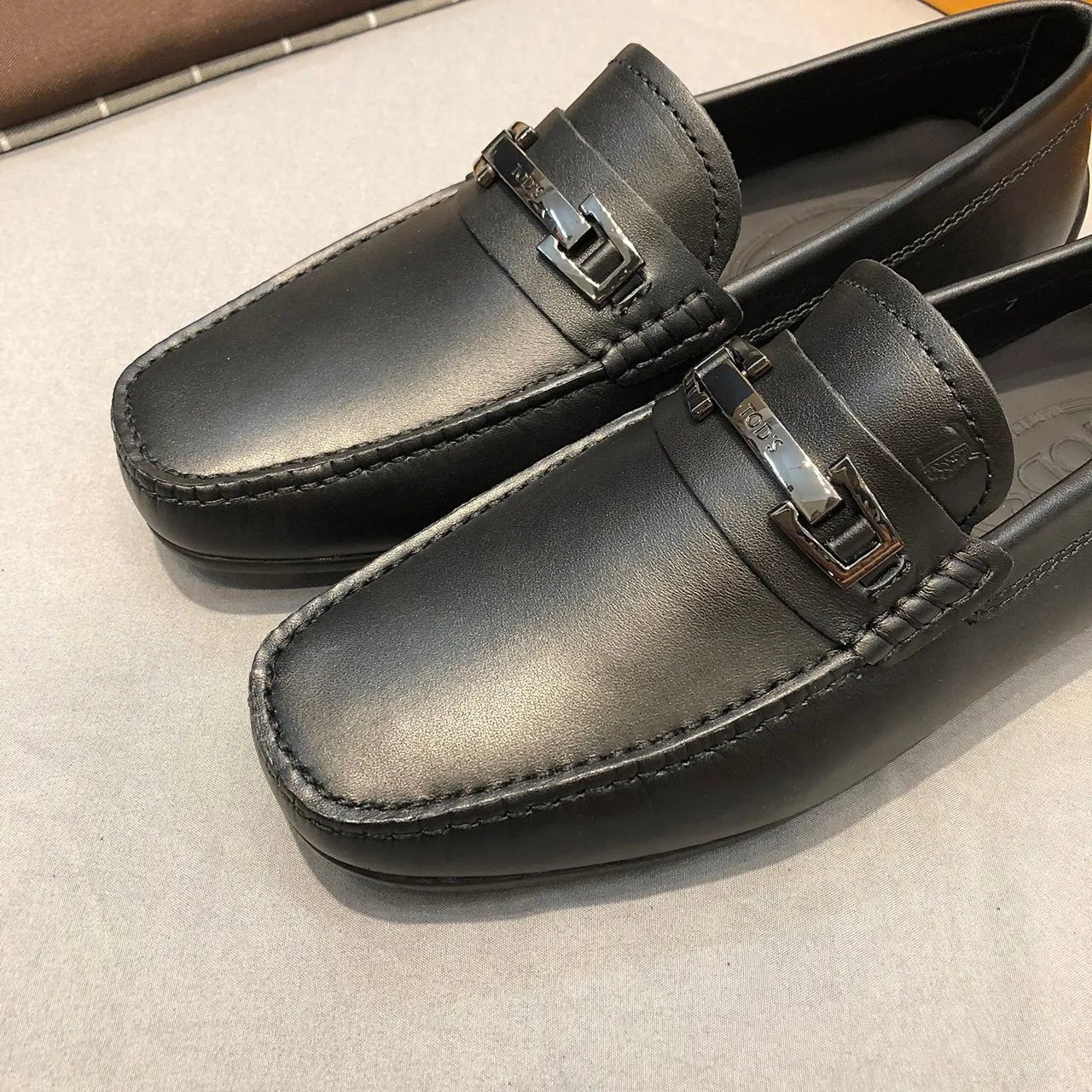 Tod's Horsebit Loafer Black Silver Smooth Leather Square-Toe Loafer 5