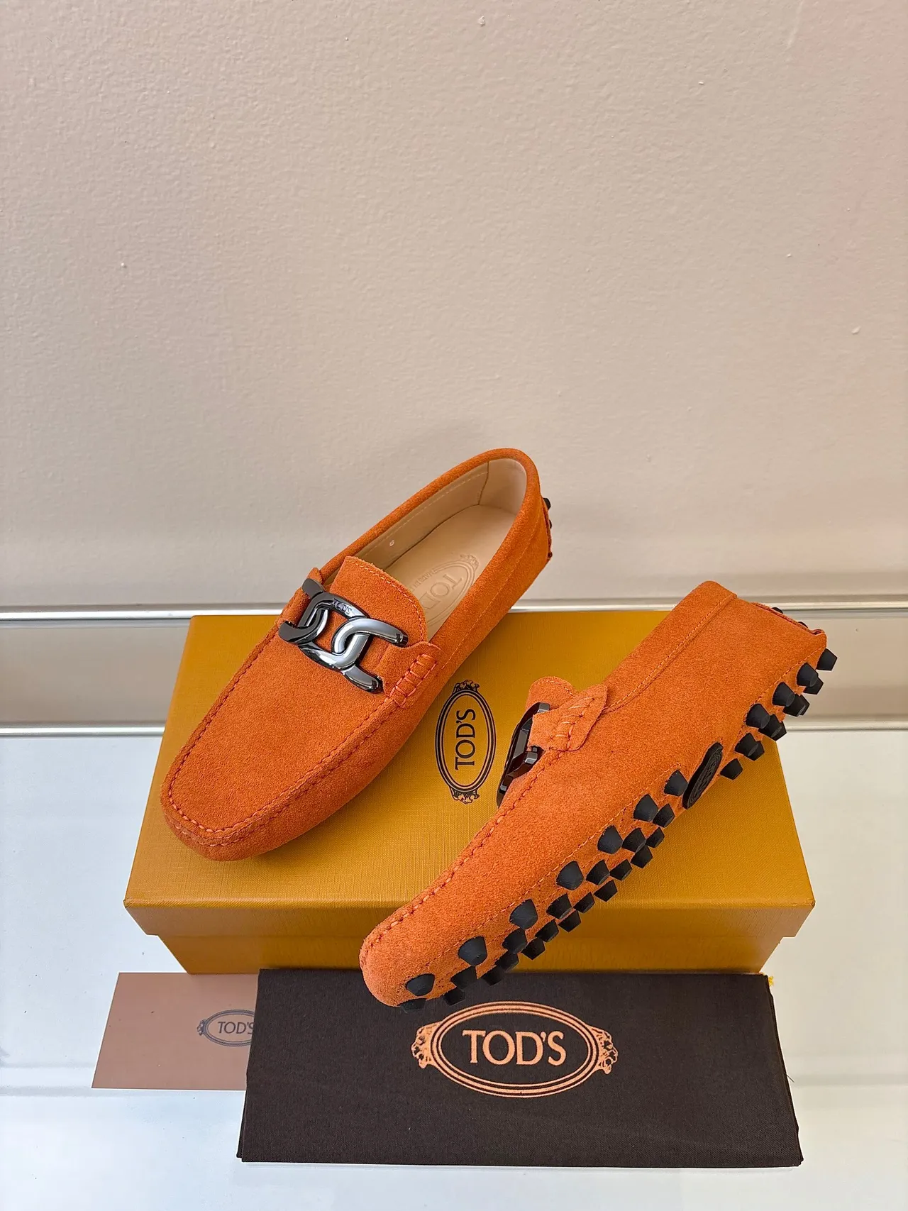 Tod's Horsebit Loafer mocassin daim orange 2