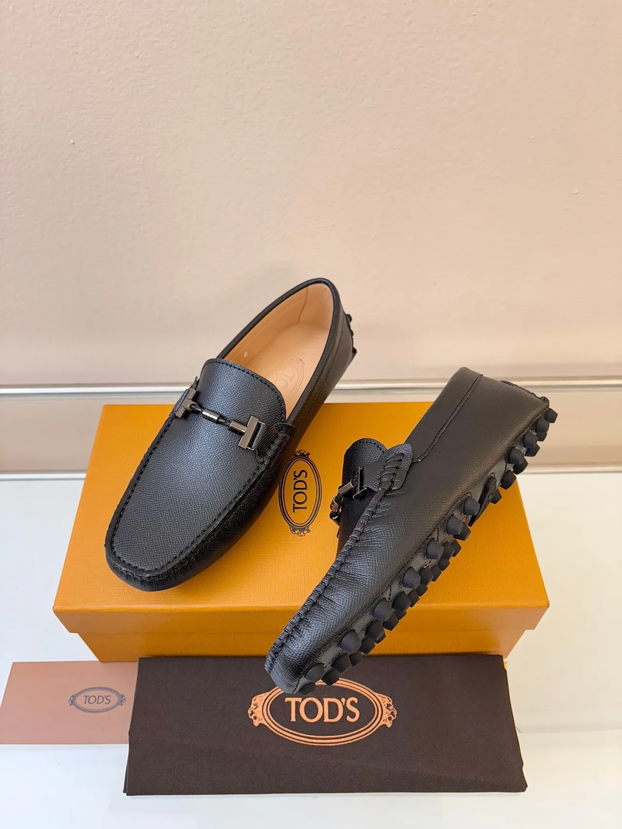 Mocassin Tod's Gommino Noir Cuero Pebbled Boucle Horsebit 2