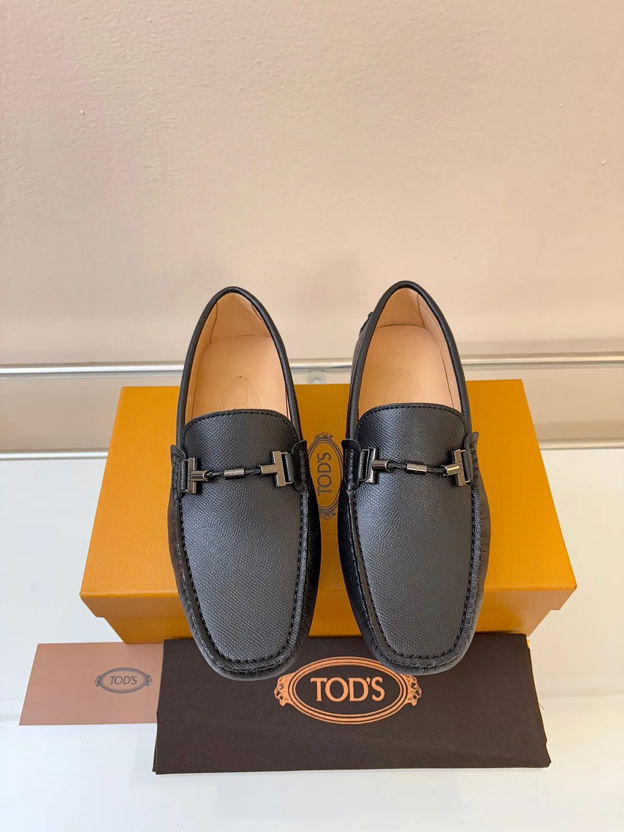 Mocassin Tod's Gommino Noir Cuero Pebbled Boucle Horsebit 6