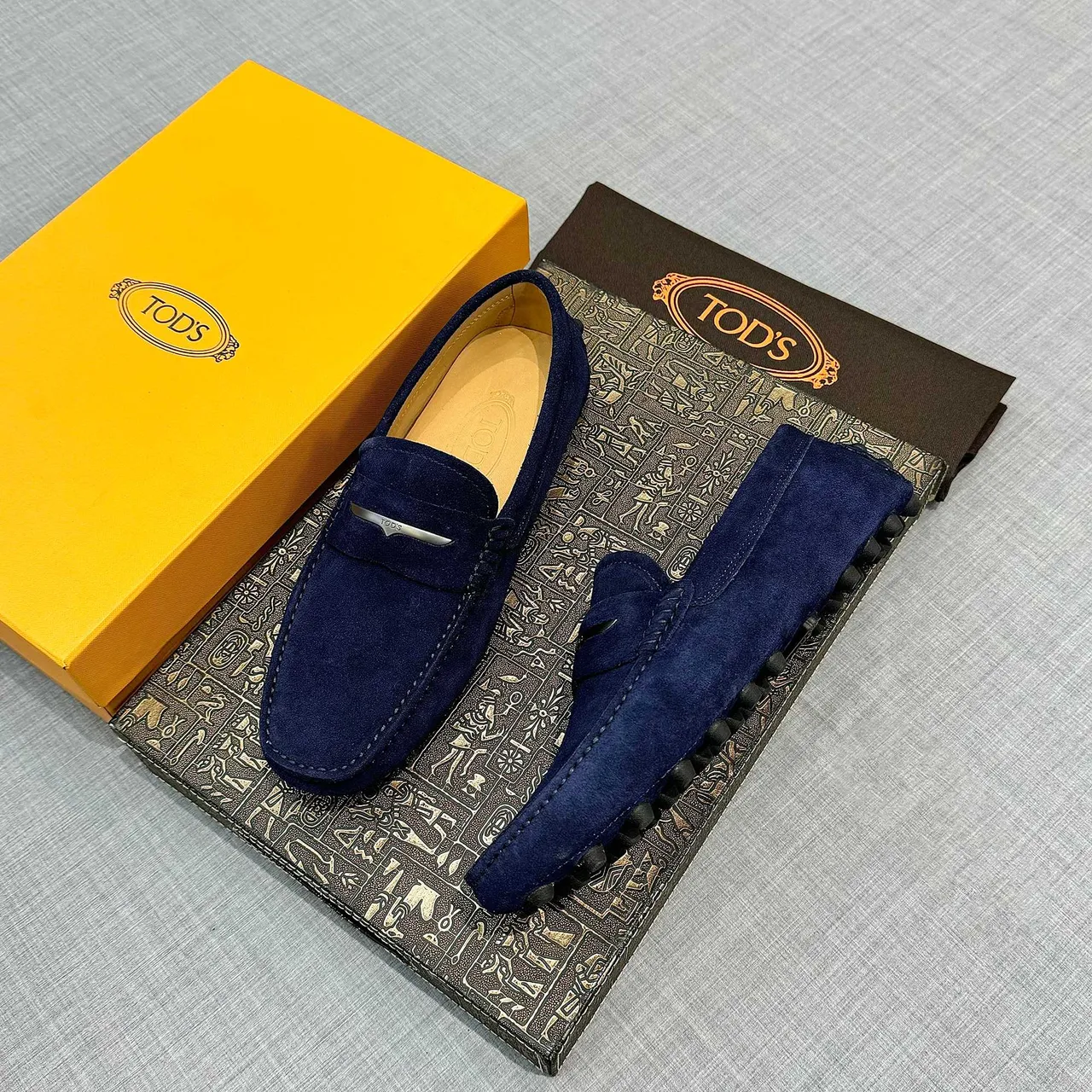 Tod's Gommino Loafer Bleu Marine Daim Penny Loafer 2