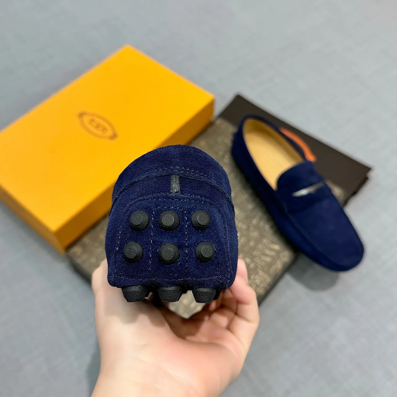 Tod's Gommino Loafer Bleu Marine Daim Penny Loafer 3