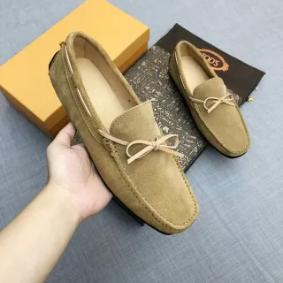 Tod's Loafer Beige Negro Ante Cuero Superior Detalle Lazo Loafer
