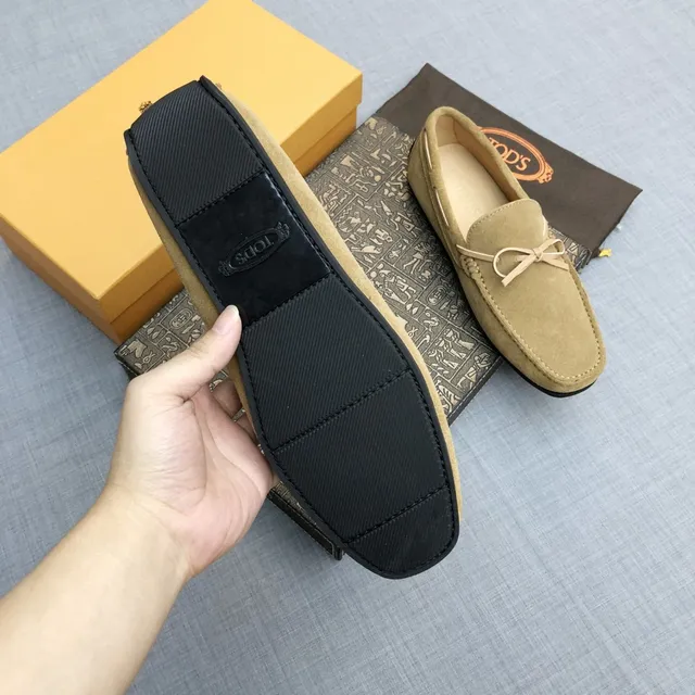Tod's Loafer Beige Noir Daim Cuir Supérieur Détail Nœud Loafer 5