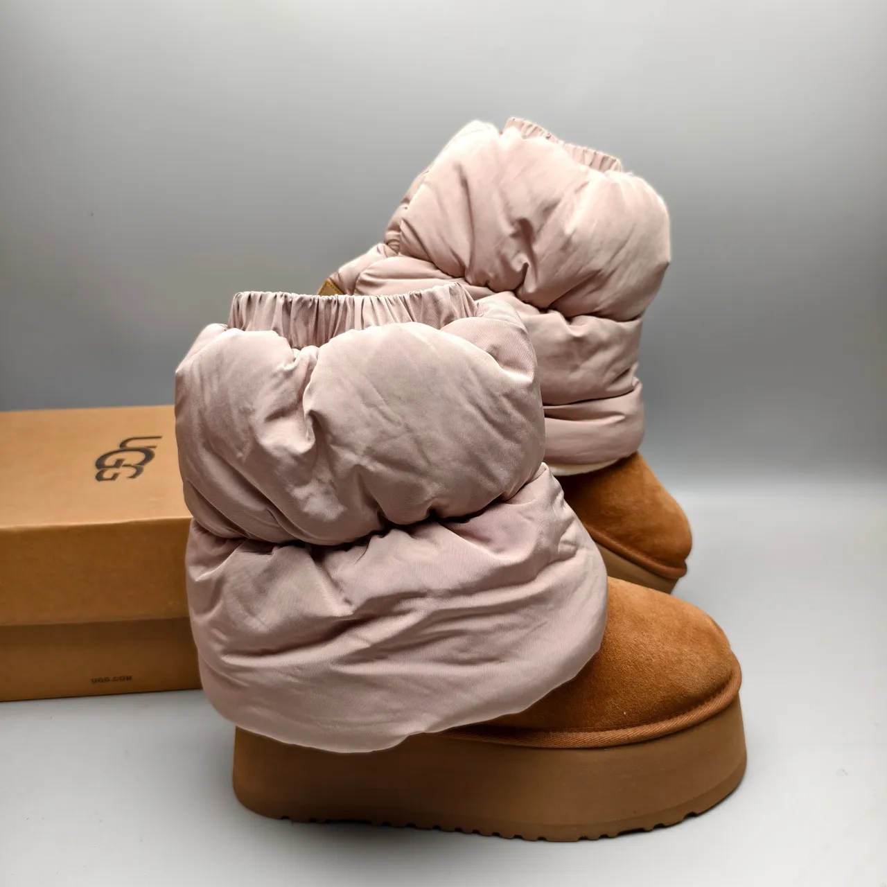 UGG بيج بني منصة سولا نسيج مجمع ساق حذاء ثلج 6