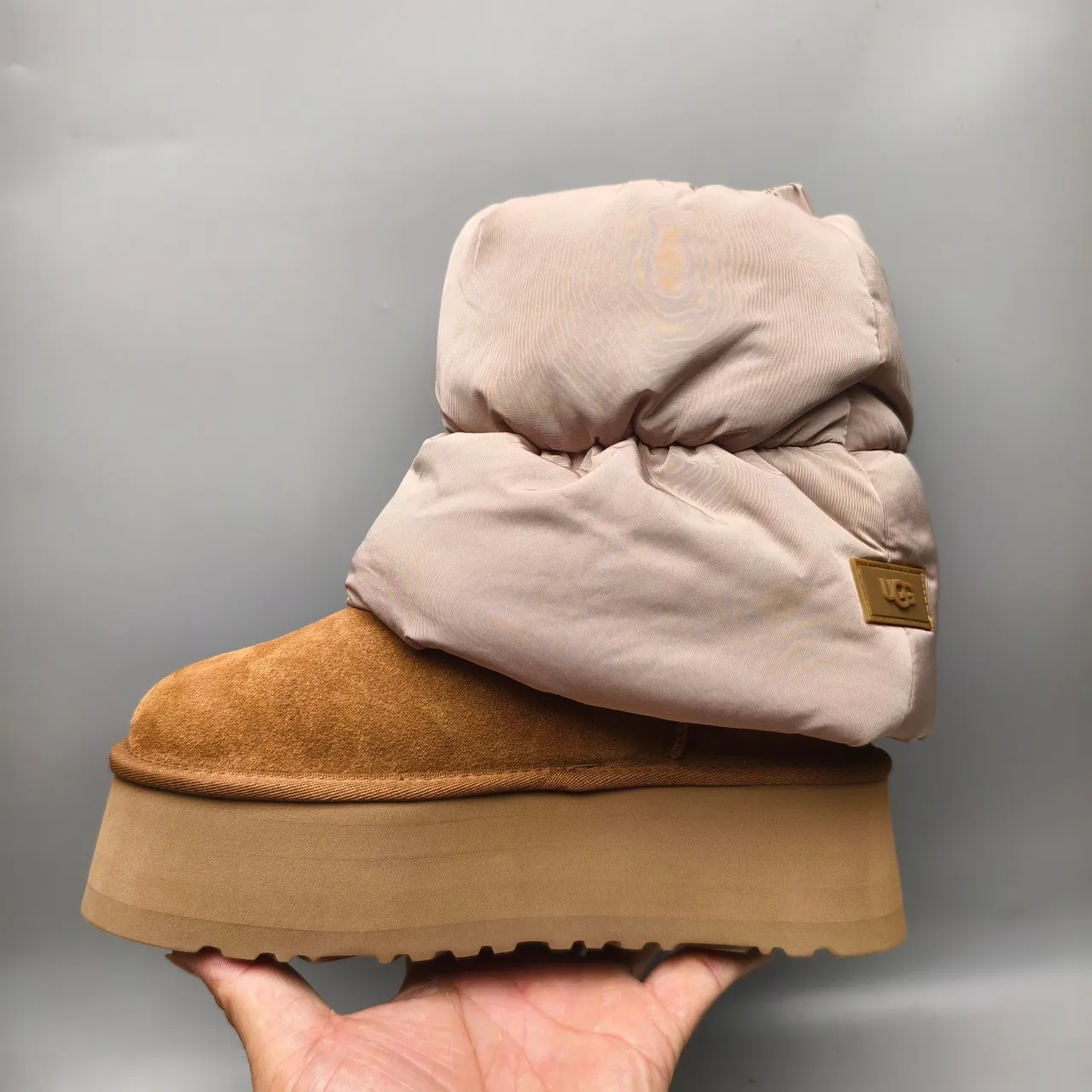 UGG بيج بني منصة سولا نسيج مجمع ساق حذاء ثلج 7