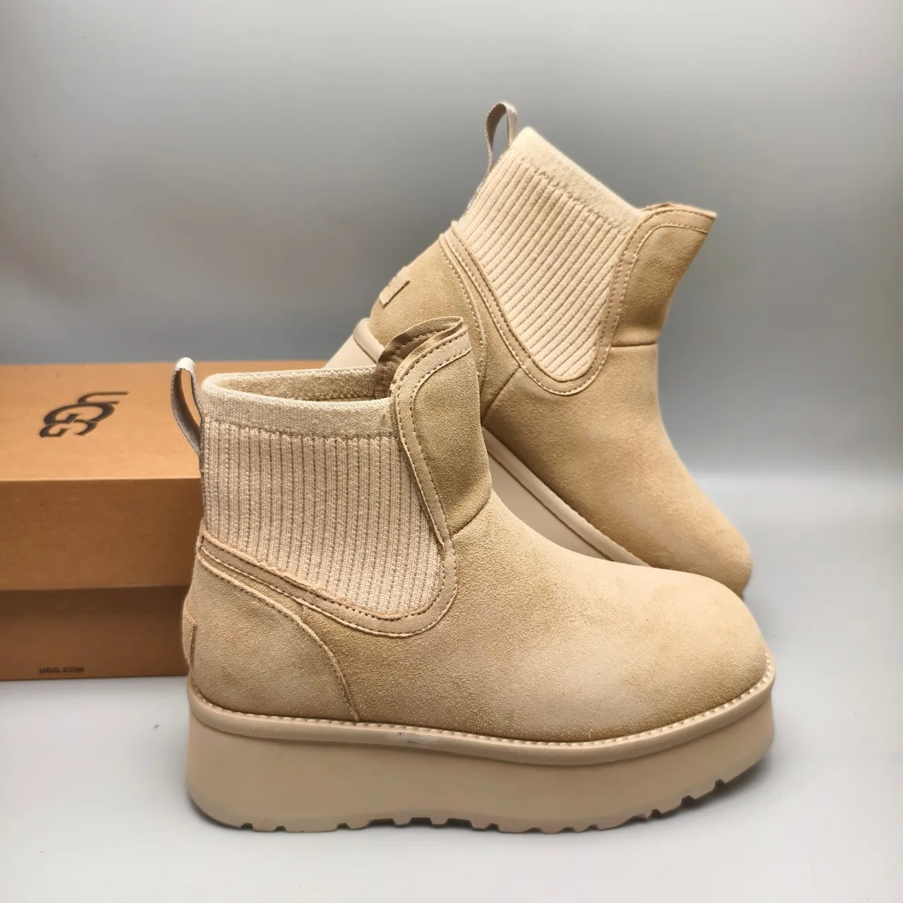 UGG Beige Suede Upper Ribbed Knit Collar Chelsea Boots 6