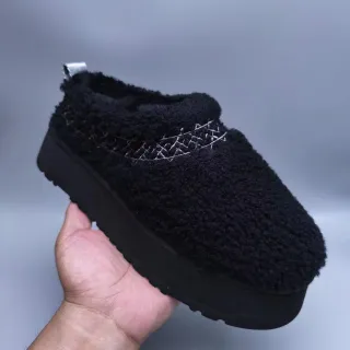 UGG أسود فضي كعب منصة Shearling-Like Bouclé Upper أحذية كاجUAL