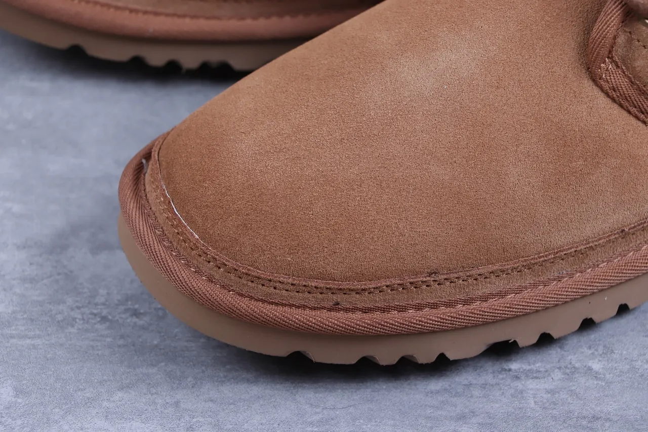 UGG Classic Chukka Chestnut 麂皮羊毛内里踝靴 4