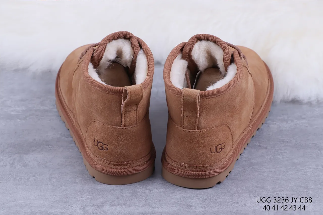 UGG Classic Chukka Chestnut 麂皮羊毛内里踝靴 8
