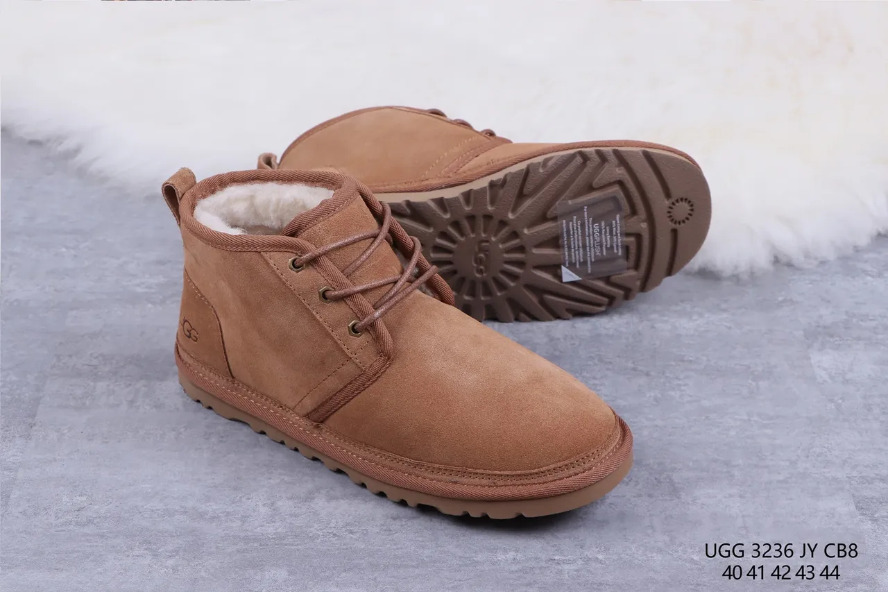 UGG Classic Chukka Chestnut 麂皮羊毛内里踝靴 10