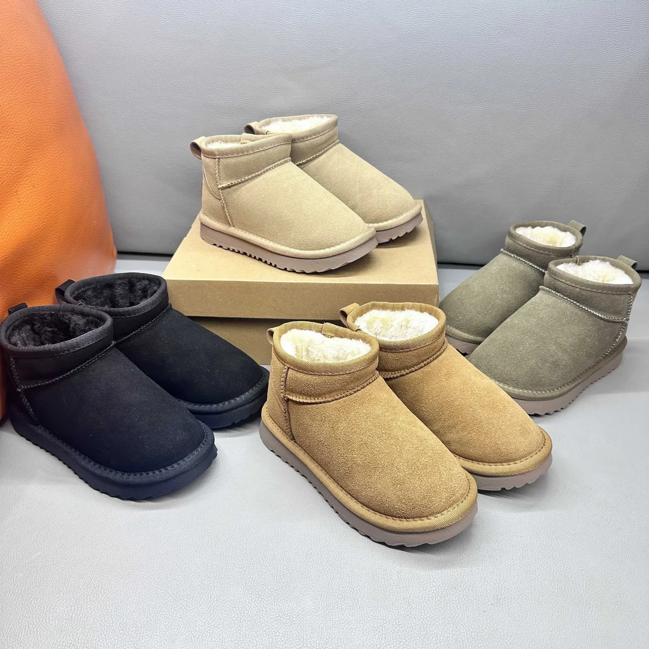 UGG Classic Mini Black Snow Boots 9