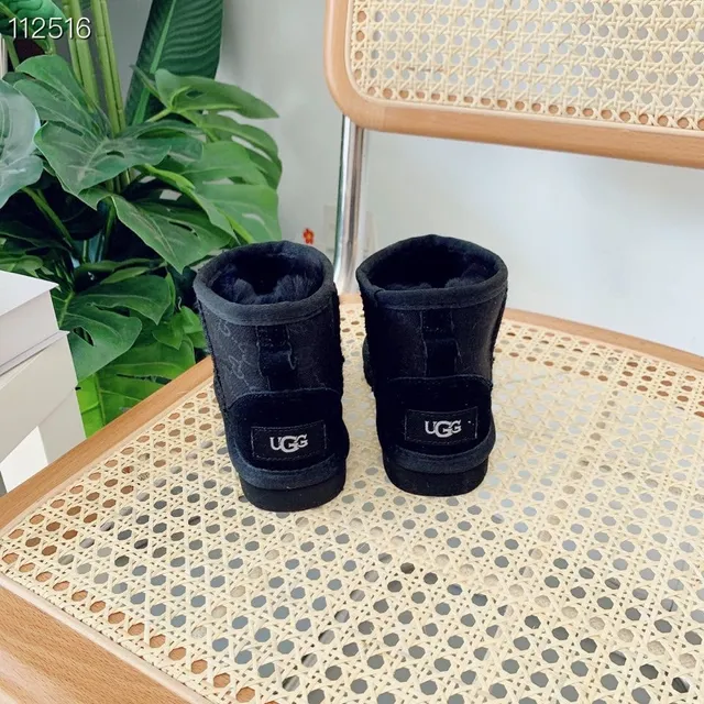 UGG Classic Short Black Snow Boots 22