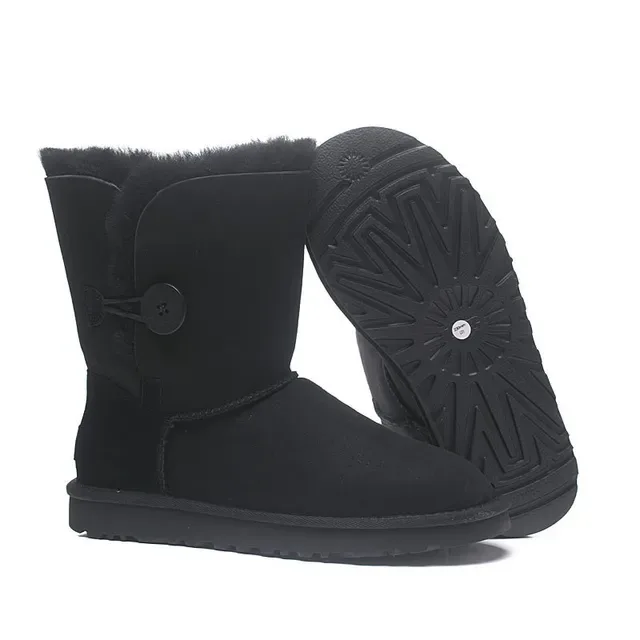 UGG Classic Short 黑色麂皮羊毛内里雪靴 12