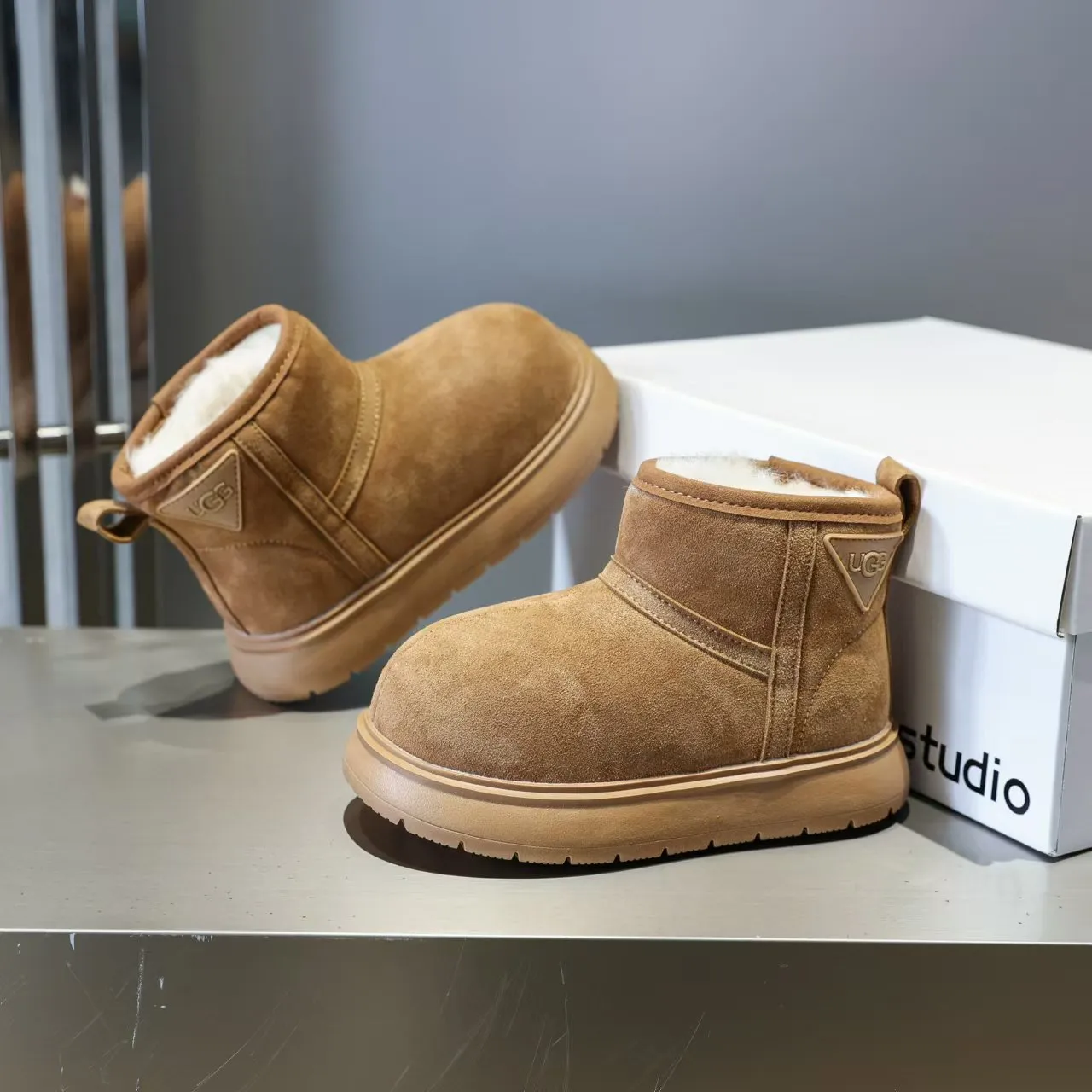 UGG Classic Short Tan Suede Shearling-Lined Snow Boots 7