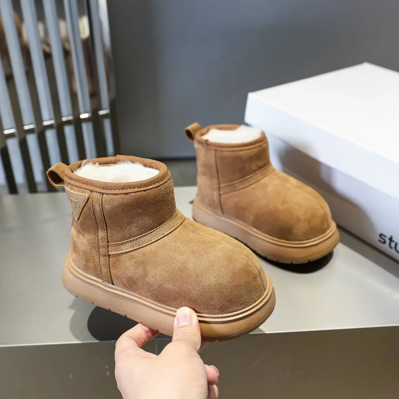 UGG Classic Short Tan Suede Shearling-Lined Snow Boots 10