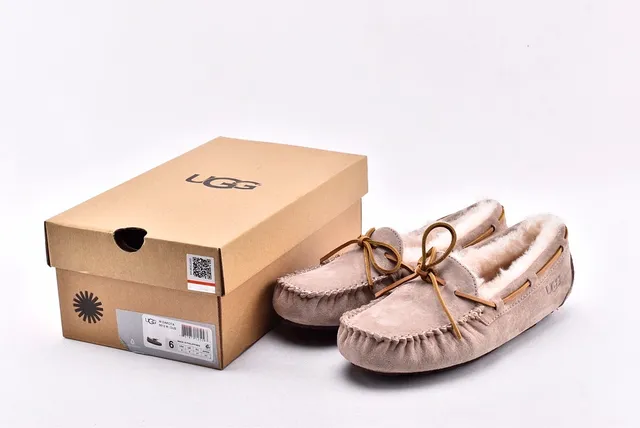 UGG Dakota Shearling-Lined Suede Loafers 15