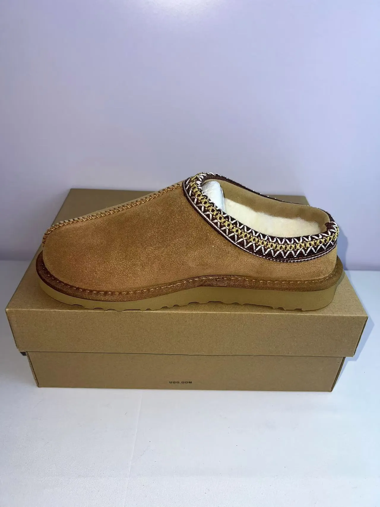 UGG Tasman Beige Brown Daim Pièce Supérieure Détail de Garniture Tissée Chaussures Casuales 4