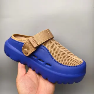 UGG Tasman নীল এবং বাদামী জাল ক্লগ