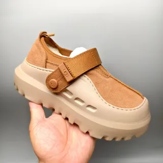 UGG Tasman بني بيج سويد أعلى مع حزام قابل للتعديل إغلاق أحذية كاجوال