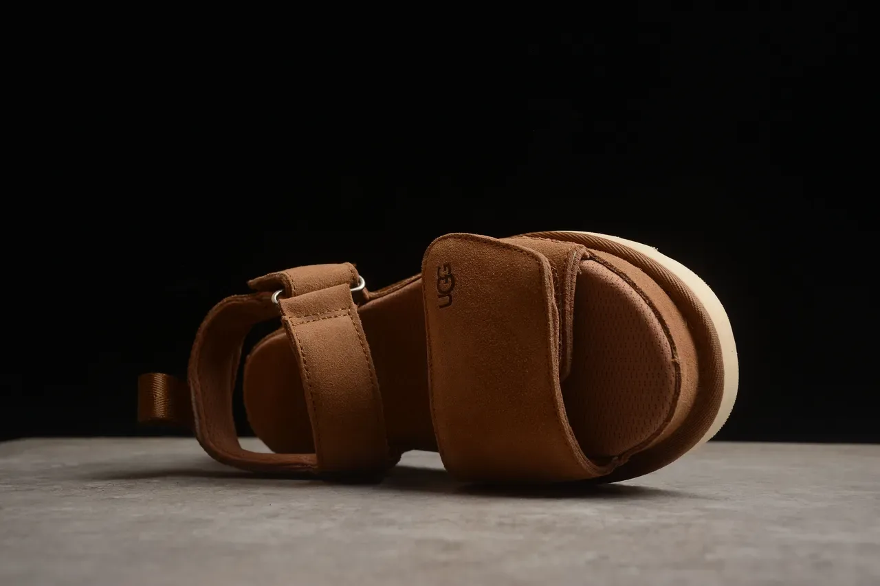 UGG Tasman صندل كاجوال منصة سويد بني 23