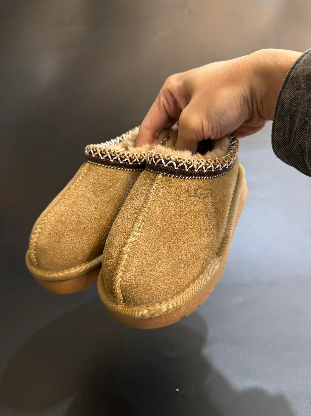 UGG Tasman Camel Suede Shearling-Lined Low Snow Boots 22