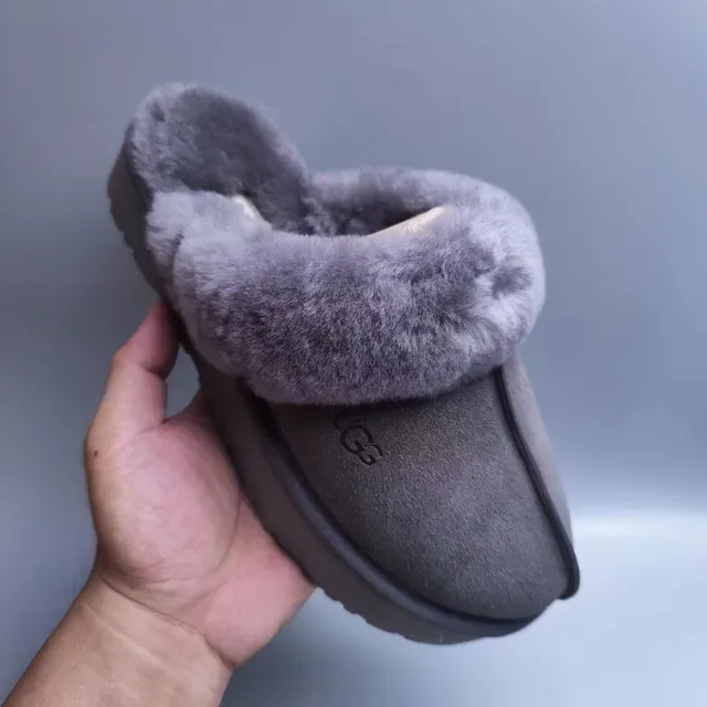 UGG Tasman ধূসর সুয়েড শিয়ারলিং লাইন্ড প্ল্যাটফর্ম স্লিপার্স 5