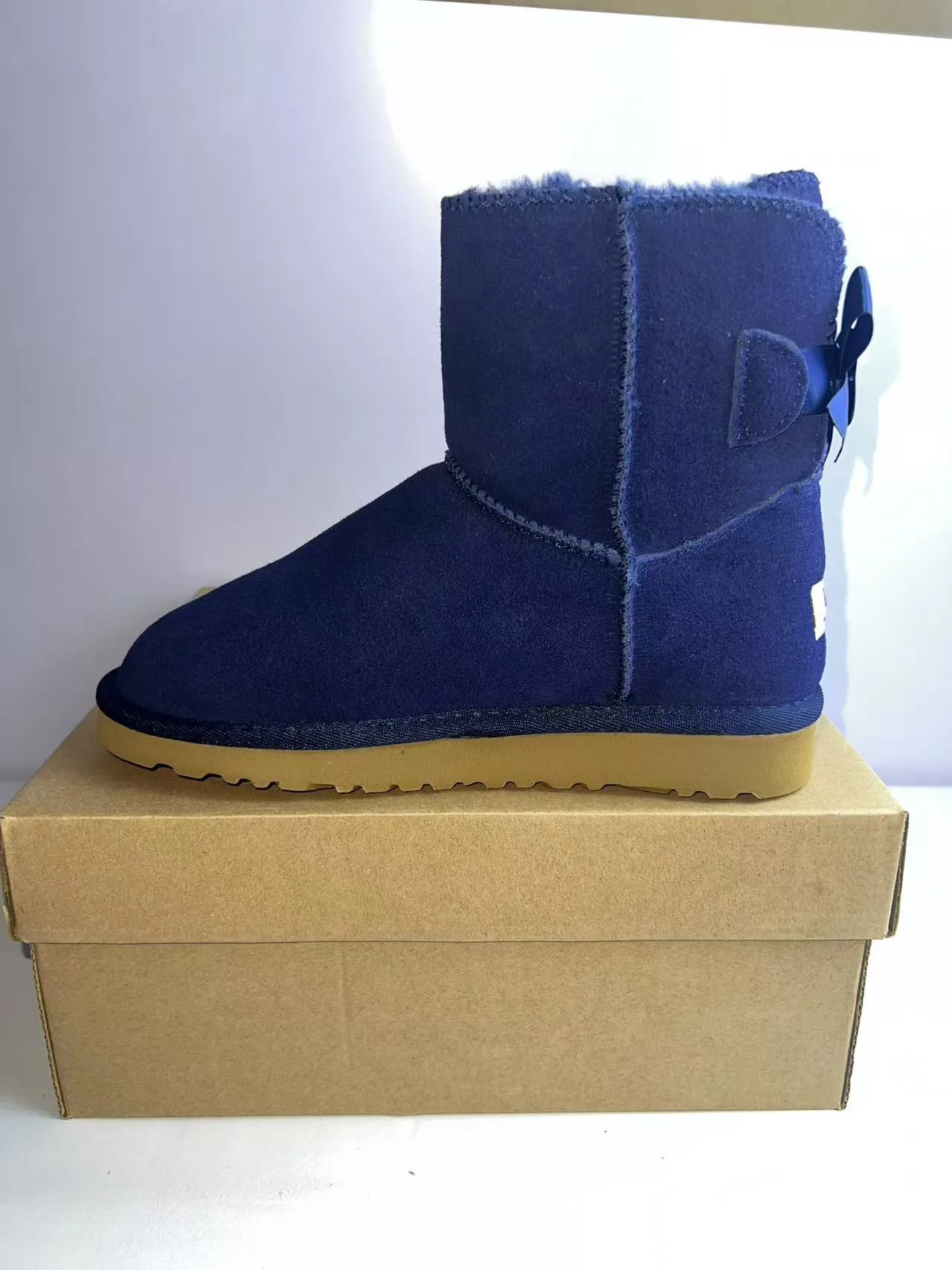 UGG Tasman Navy Satin Bow Botas de Neve 4