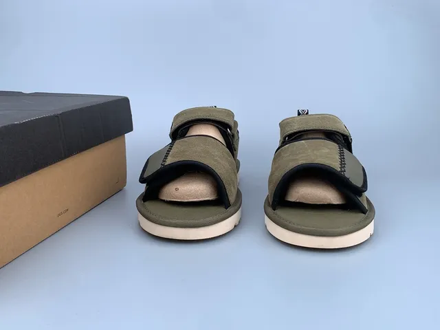 UGG Tasman Vert Olive Sandales Casual 9