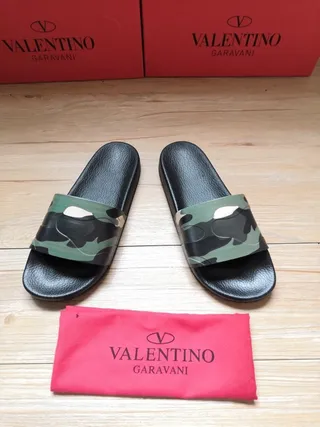 Valentino Alça Camuflada Chinelo Preto 4