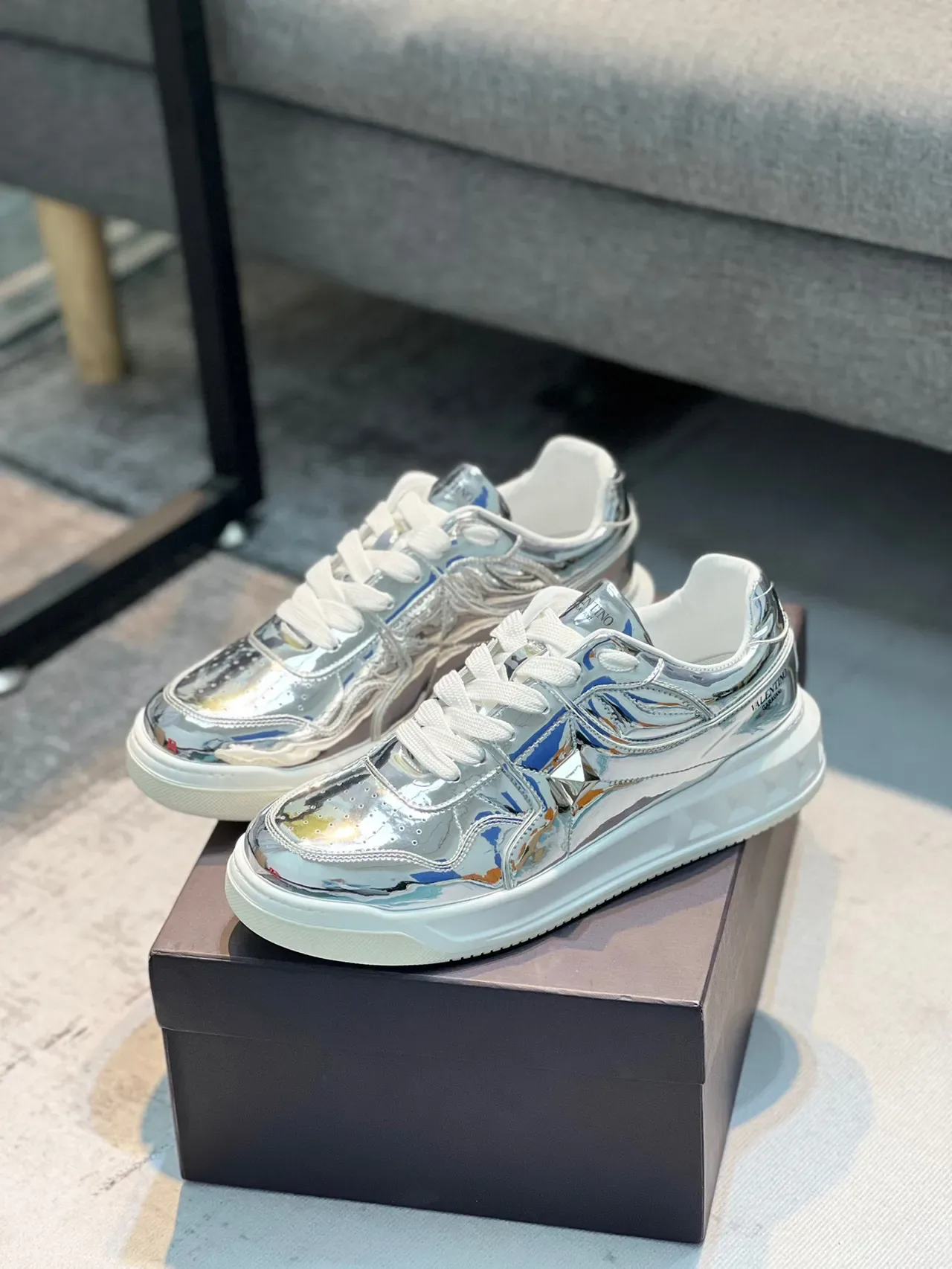 Valentino Rockstud Runner Silver White Metallic Upper Sculpted Geometric Sole Chunky Sneakers 7
