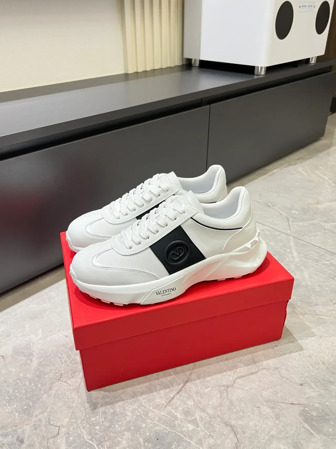 Valentino Rockstud White Black Sculpted Chunky Sole Triangular Heel Studs Lifestyle Sneakers 4