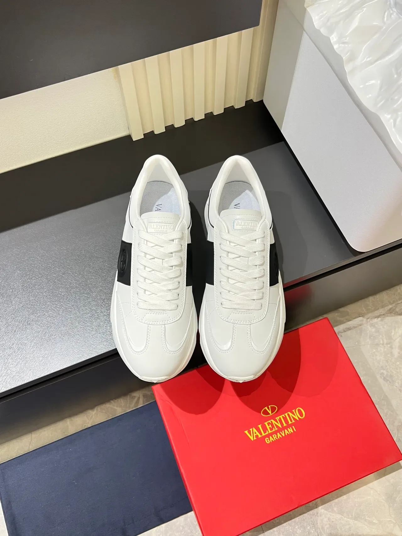 Valentino Rockstud White Black Sculpted Chunky Sole Triangular Heel Studs Lifestyle Sneakers 5