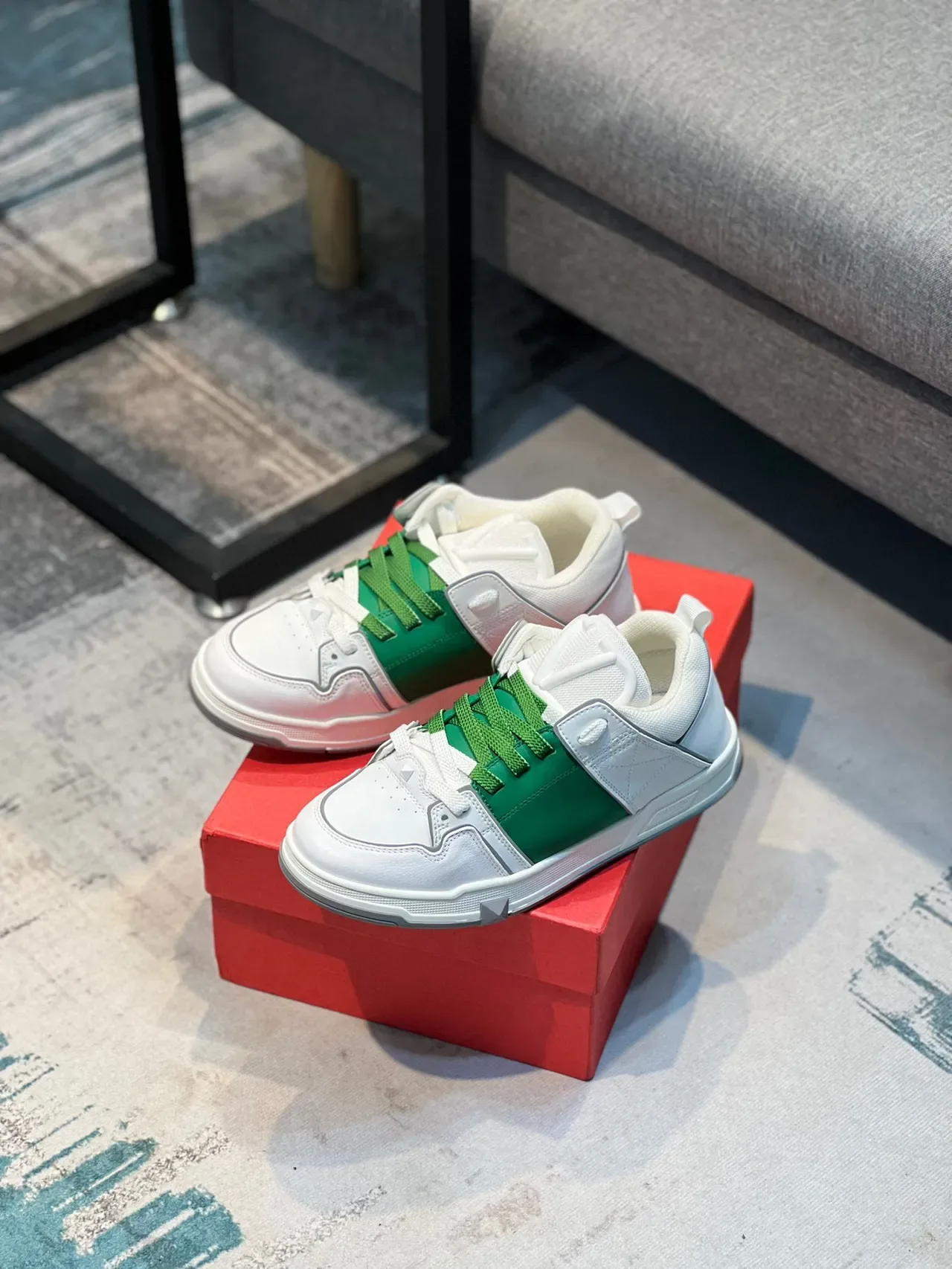 Valentino Rockstud Tênis Lifestyle Branco e Verde color-block de Couro e Painel de Construção 7