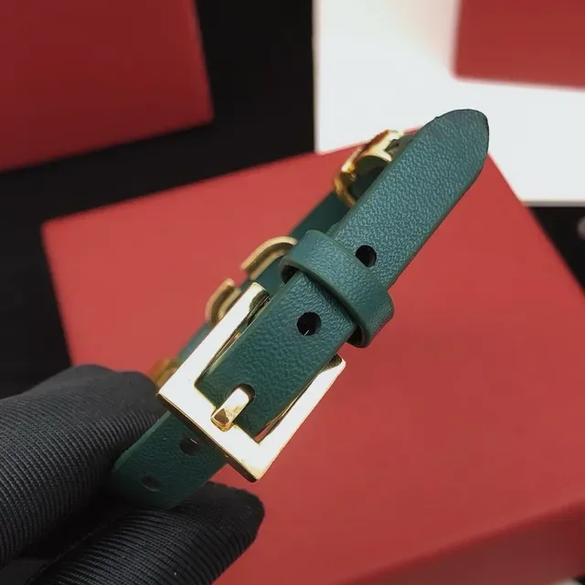 Valentino VLogo Bracelet en Cuir Noir orné de Cristaux 4