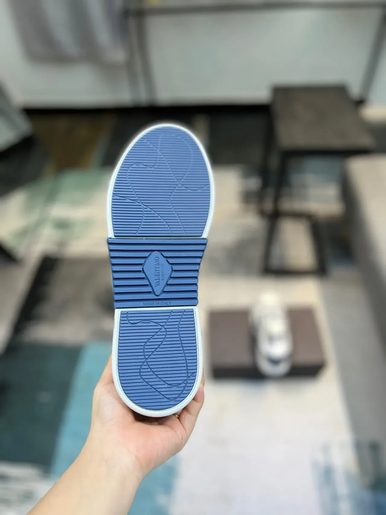 Valentino VLTN Gris Blanc Bleu Lifestyle Sneakers 9