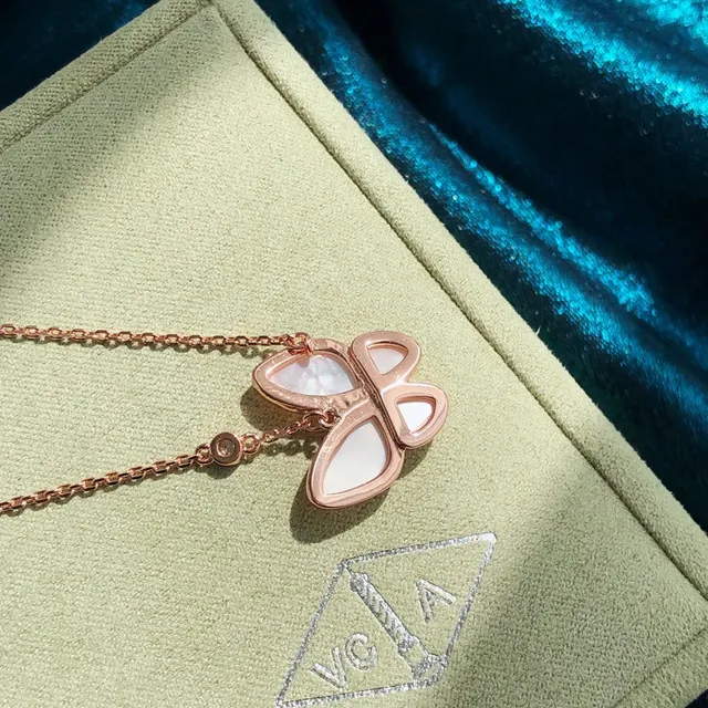 Van Cleef & Arpels Papillon Borboleta Madrepérola e Diamante Colar 7