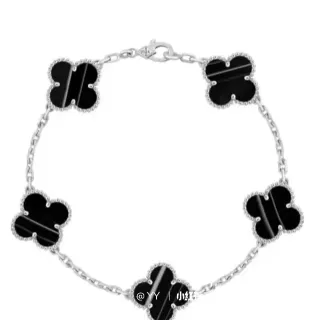 Van Cleef & Arpels Alhambra Five Motif سوار أونيكس أسود