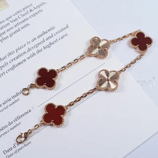 Van Cleef & Arpels Alhambra Bracelet Cinq Motifs Émail Rouge et Or 5