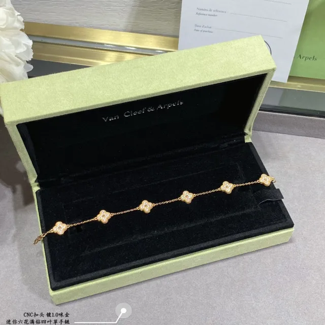 Bracelet Van Cleef & Arpels Alhambra cinq pétales floral Pavé 2