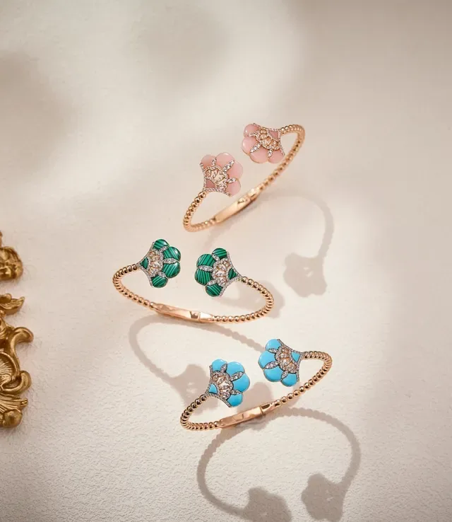 Van Cleef & Arpels Frivole Floral Mère-de-Perle et Diamant Bracelet Ouvert 8