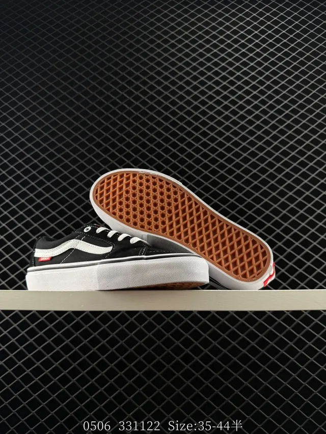 Vans Old Skool Black and White Skateboard Shoes 3
