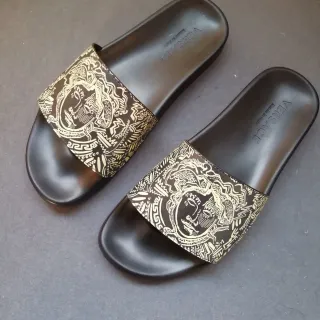 Versace काला भूरा Medusa-Print पट्टी समतल रबर सोल चप्पल