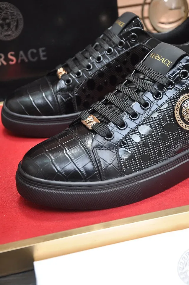 Versace Chain Reaction Black Croc-Embossed Medusa Lifestyle Sneakers 3